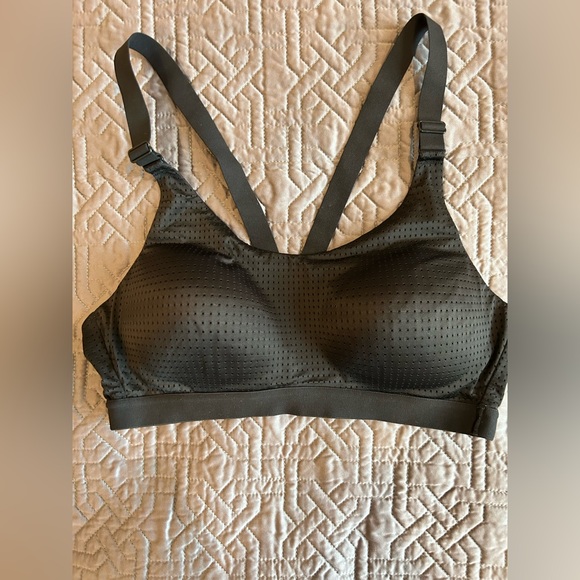 Victoria’s Secret Racerback Sport Bra - Picture 1 of 3